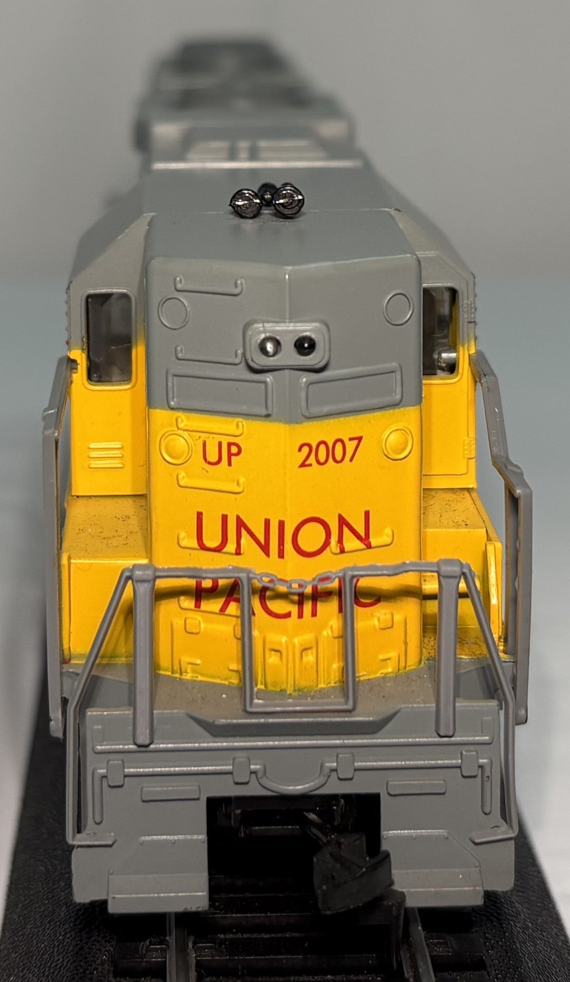 Life Like 2007 HO Scale Union Pacific 2007 Diesel Locomotive
