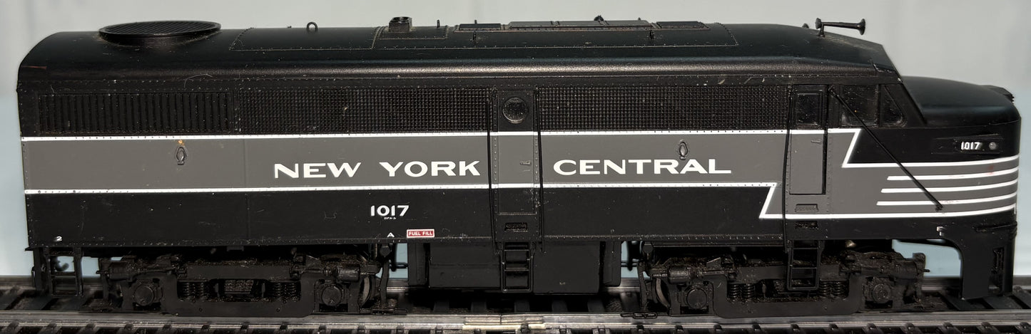 Proto 2000 HO New York Central FA1 Diesel Locomotive #1017 (DCC Ready)