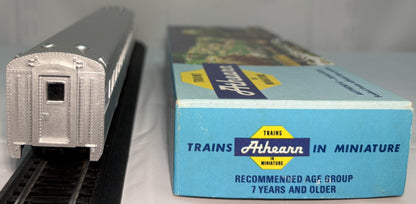 Athearn 1819 HO Amtrak Streamlined Coach Car #5221