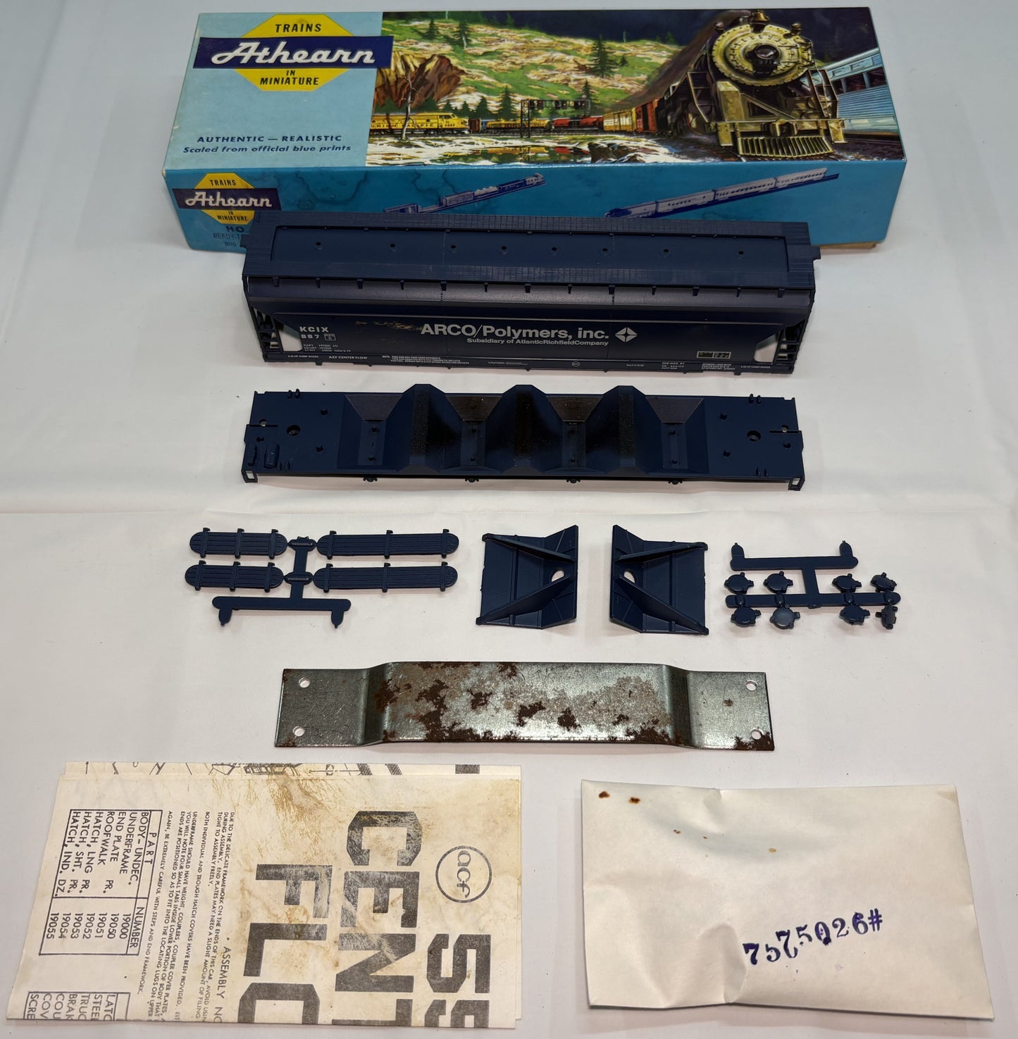 Athearn 127 "Arco Polymers" 55' Center-Flow Covered Hopper