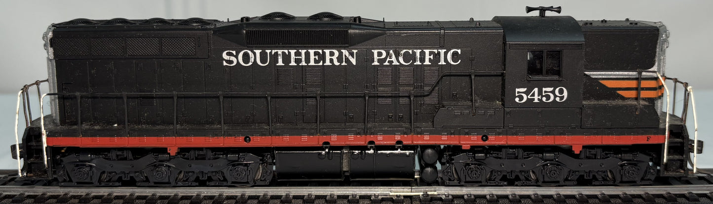 Athearn 3807 HO Scale Southern Pacific Black Widow SD9 Powered Diesel Locomotive #5459