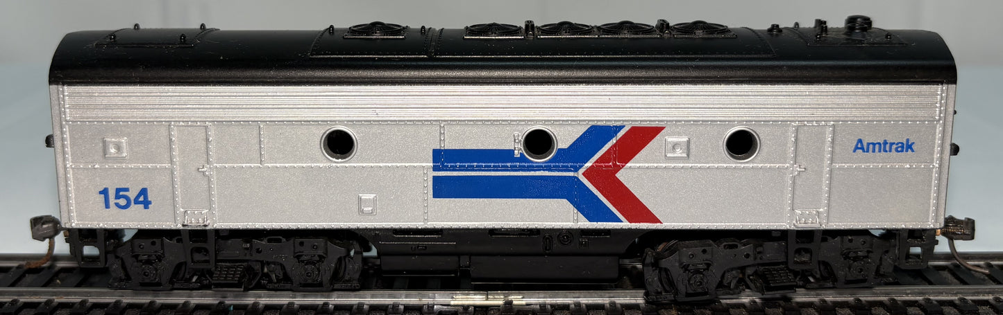 Athearn 3034 HO Amtrak F-7B Dummy Diesel Locomotive #154