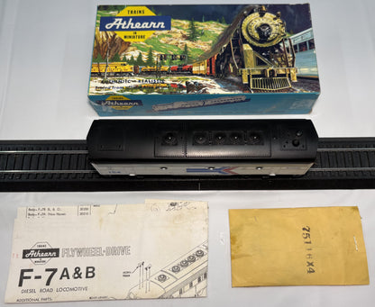 Athearn 3034 HO Amtrak F-7B Dummy Diesel Locomotive #154