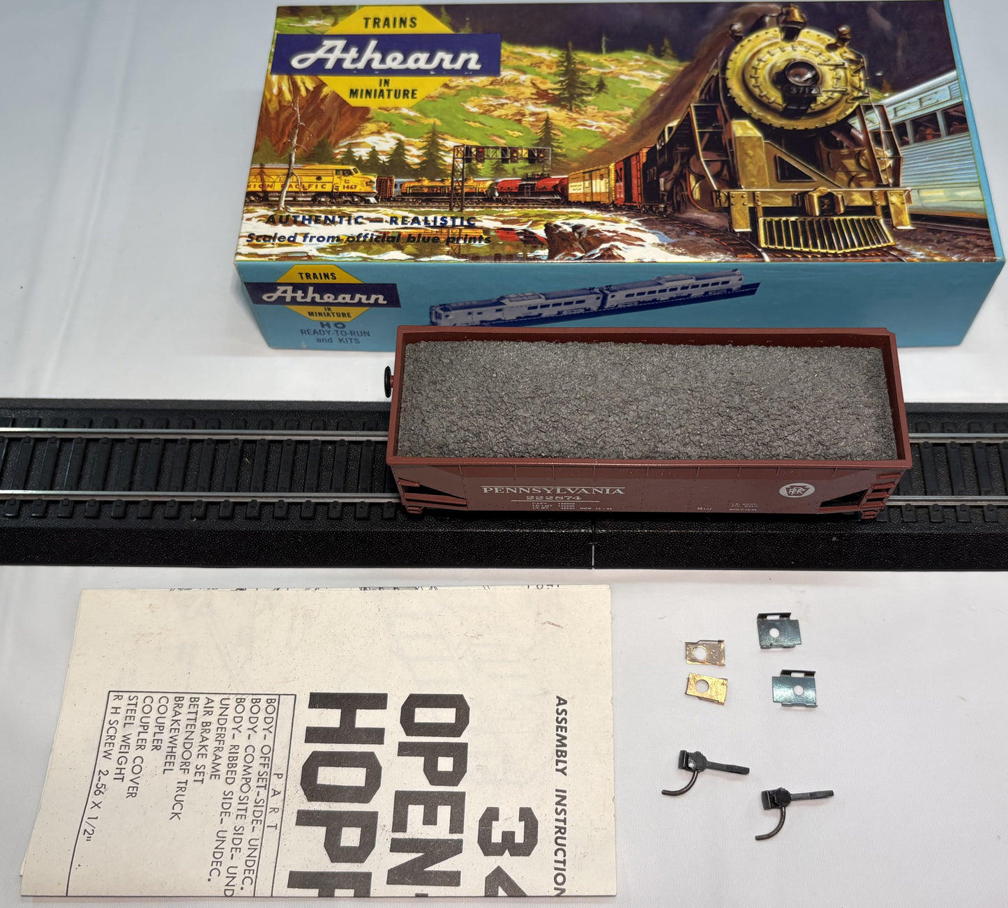 Athearn Bev-Bel 1322-1 HO Pennsylvania Railroad 34' 2-Bay Hopper