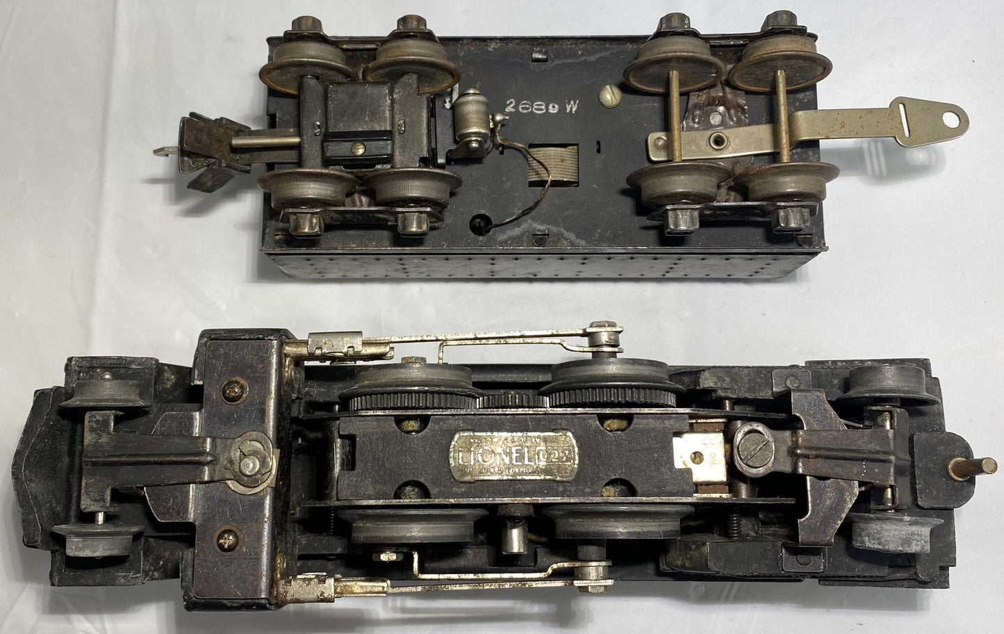 Lionel Pre War #1684  Steam Locomotive and Tender 2689W