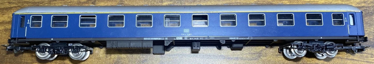 Jouef passenger coach Aüm 203 DB ref. 5790 HO Gauge