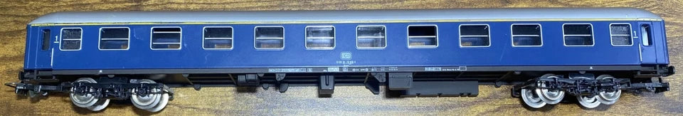 Jouef passenger coach Aüm 203 DB ref. 5790 HO Gauge